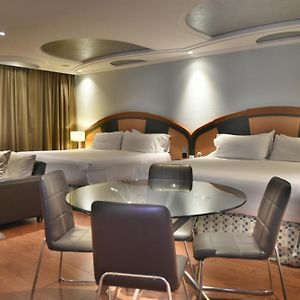 Superior Family Room